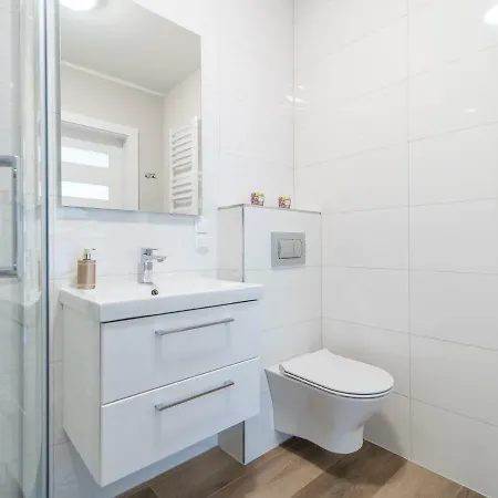 Rybacka 12a/20, - 3 Apartment *